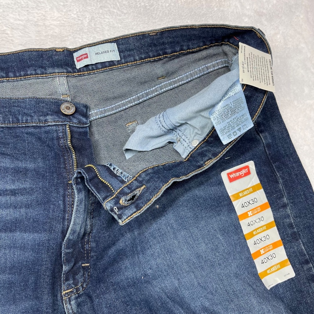 Wrangler Relaxed Fit Jeans Men's Blue Denim Pockets Classic Zip Fly 40X29 - NWT - Picture 9 of 12